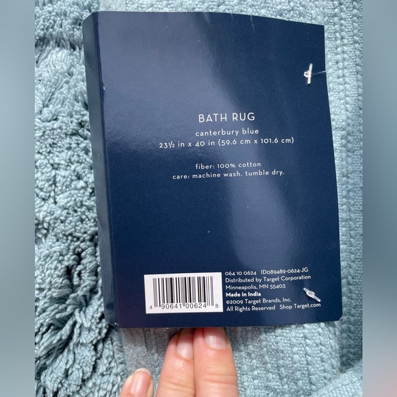 NIB Thomas O’Brien bath rug. 23 1/2 x 40.  Blue.  One-sided. - Picture 3 of 3